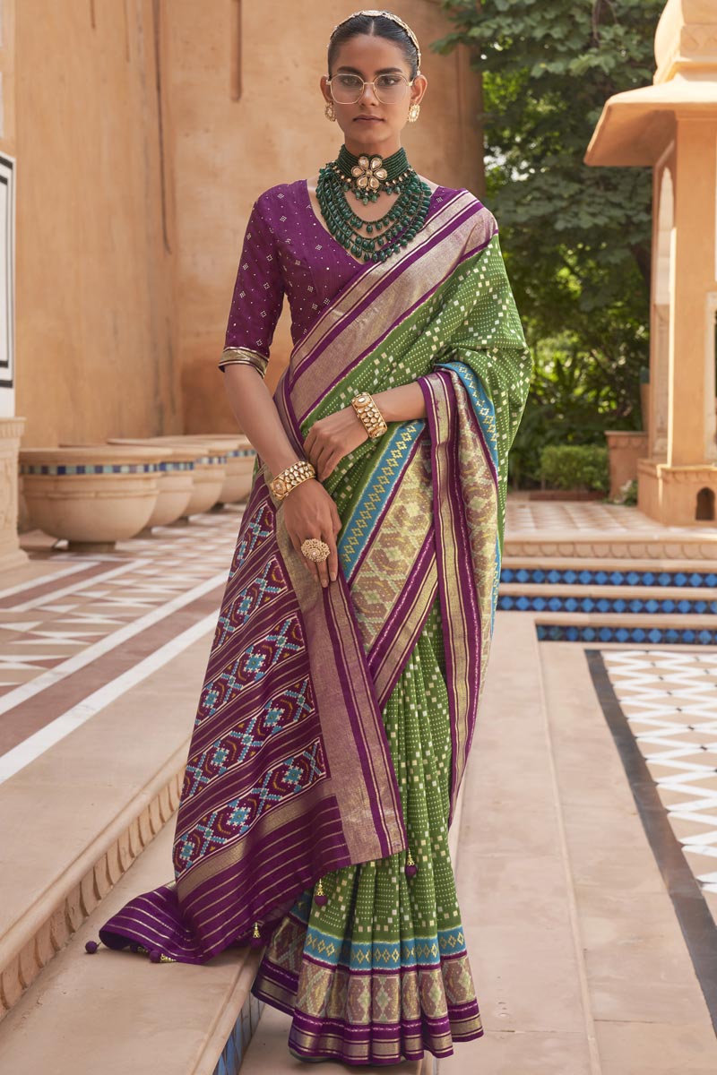 Amazing Green Color Art Silk Fabric Patola Saree With Printed Work