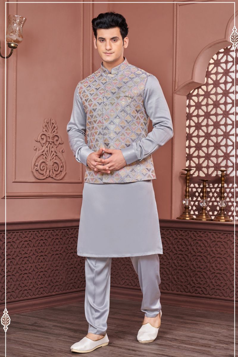 Reception Wear Readymade Grey Color Banarasi Silk Fabric Beautiful Kurta Pyjama For Men With 3 Pcs Jacket Set