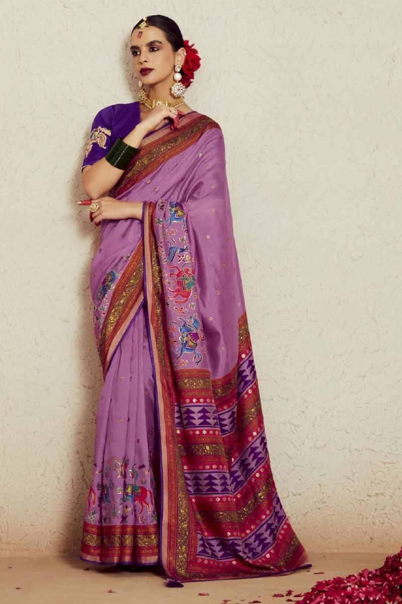 Weaving Work Imposing Brasso Fabric Saree In Pink Color