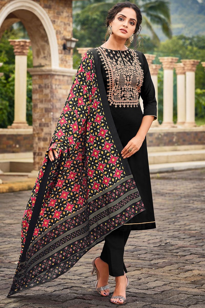 Black Color Cotton Fabric Casual Look Salwar Suit