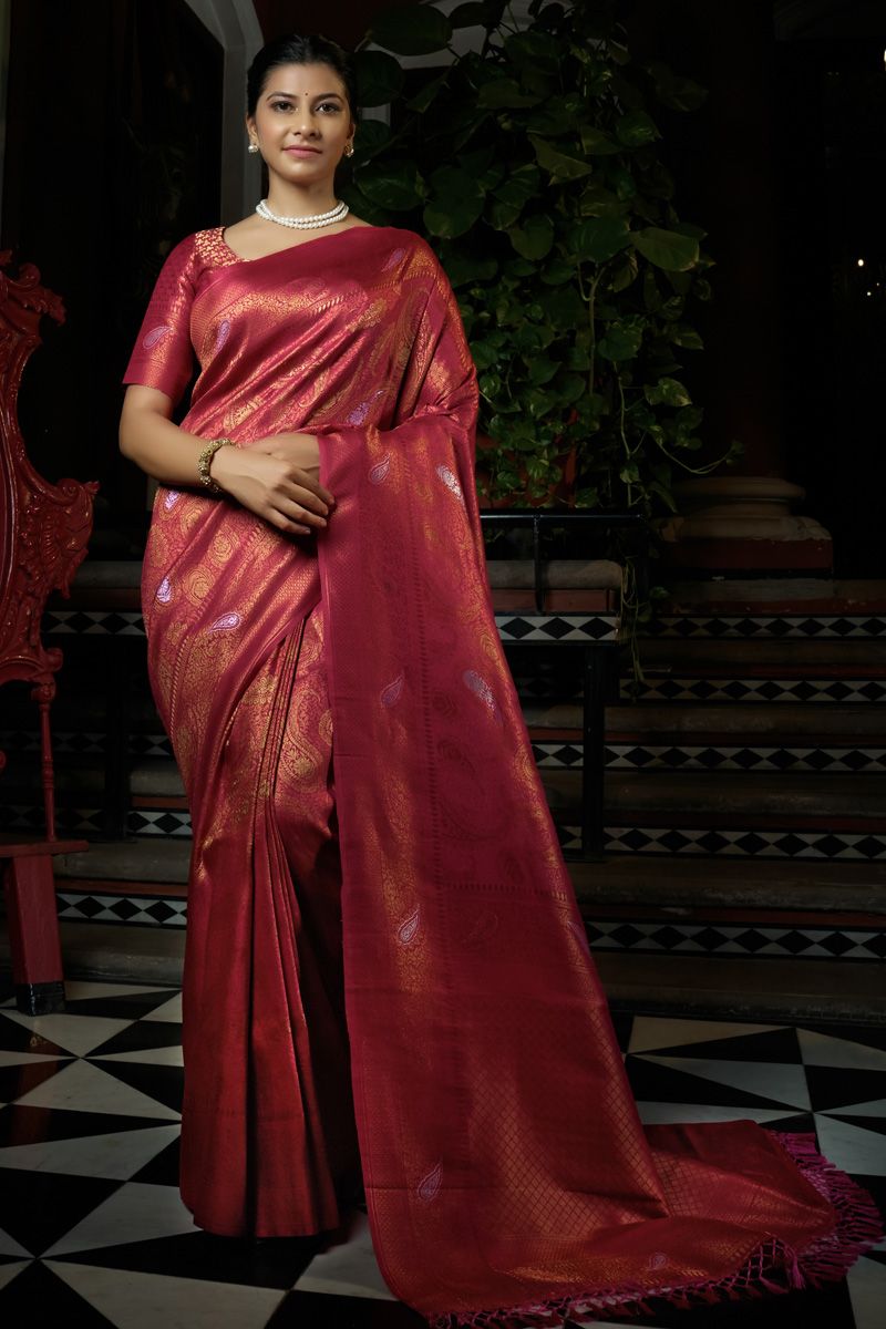 Soothing Pink Two Tone Kanjivaram Silk Saree with Weaving Work for Casual Occasions