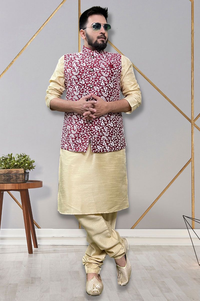 Stunning Readymade Men Kurta Pyjama With Maroon Color Jacket