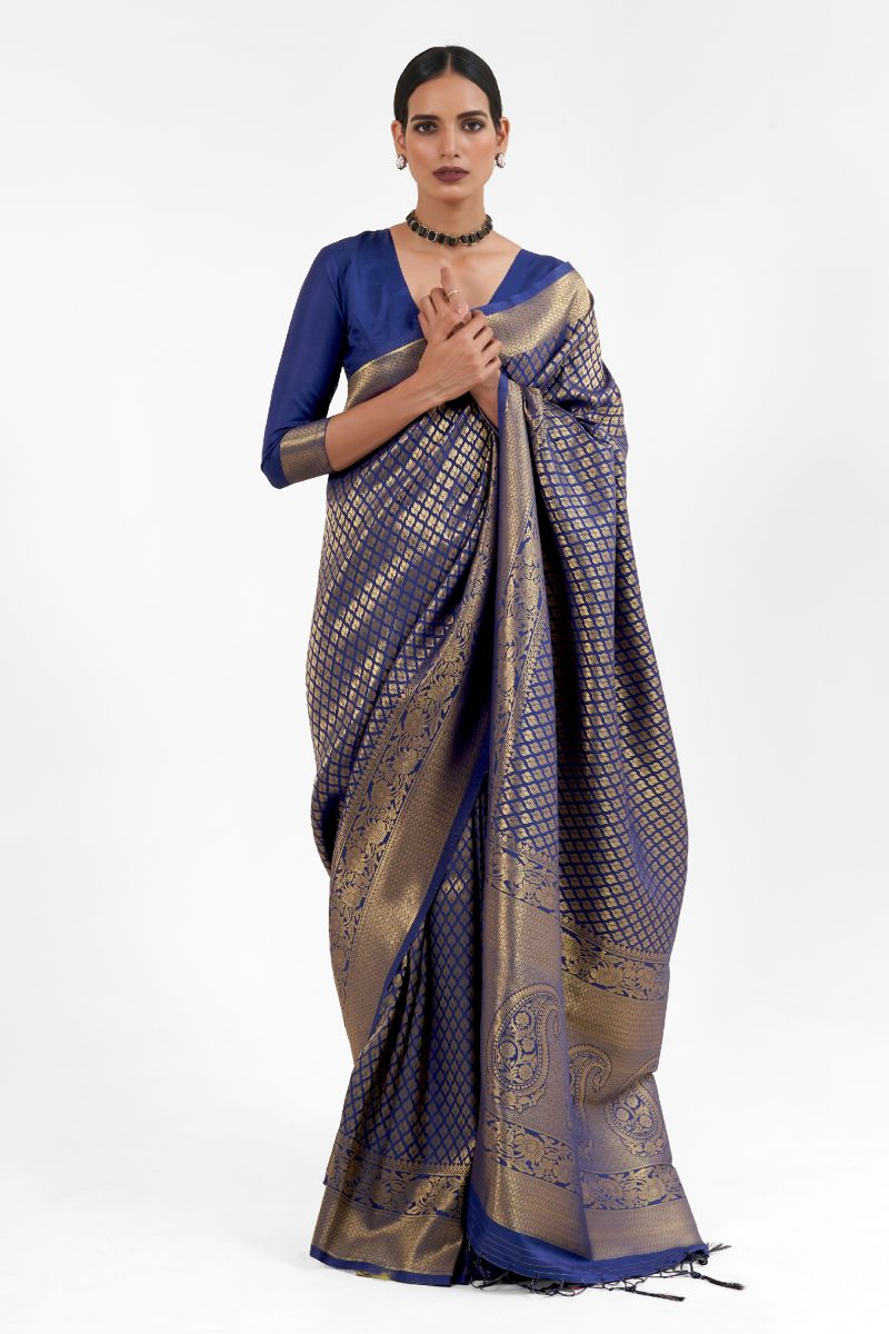 Dazzling Blue Color Handloom Weaving Saree In Silk Fabric