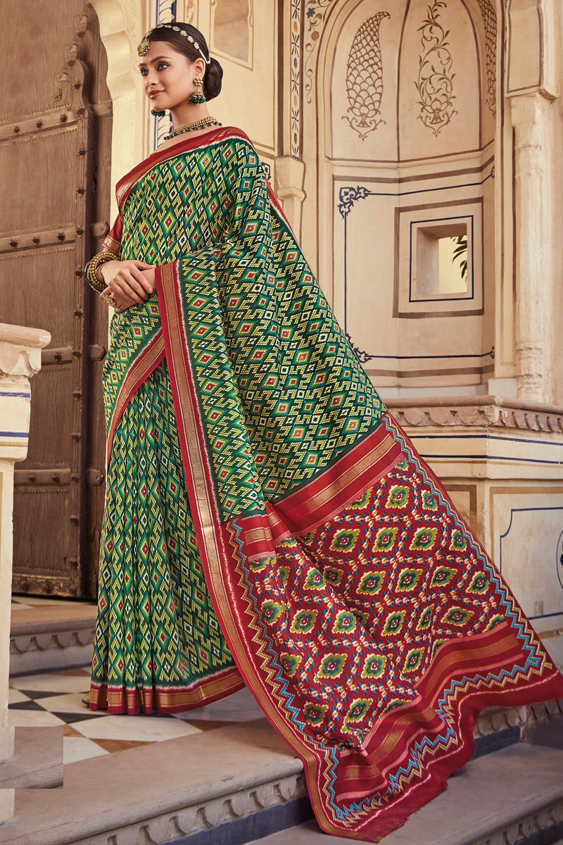 Incredible Art Silk Fabric Green Color Foil Printed Saree