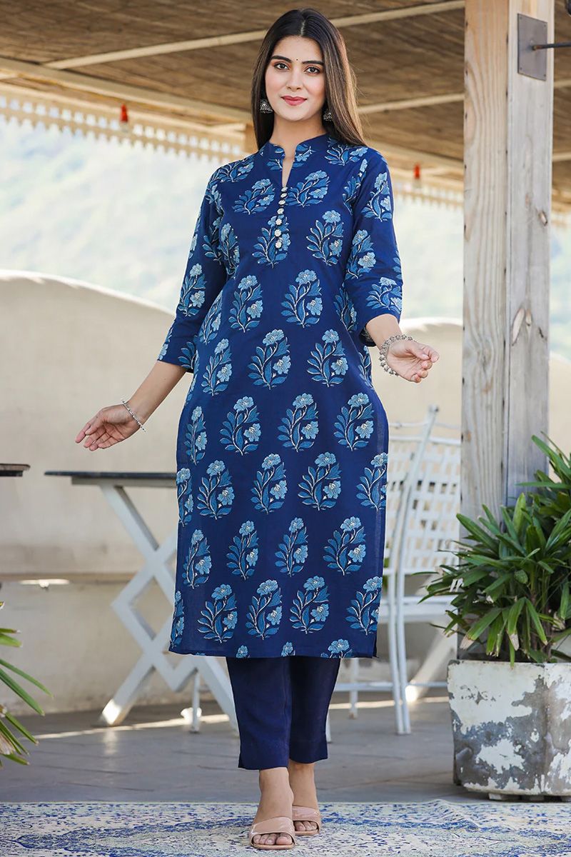 Navy Blue Color Beatific Printed Cotton Kurti With Bottom