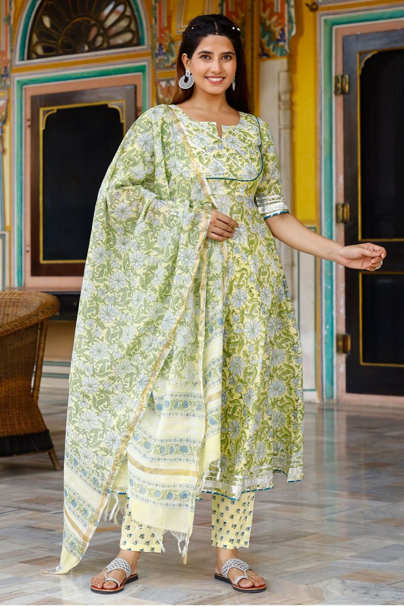 Green Color Cotton Enticing Top Bottom Dupatta Set