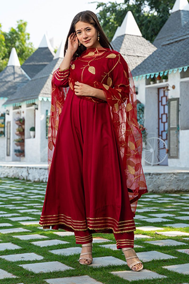 Maroon Color Rayon Appealing Top Bottom Dupatta Set